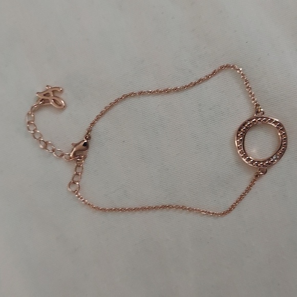 Adore by Swarovski Organic Circle Bracelet in Rose Gold NEW - Picture 3 of 5